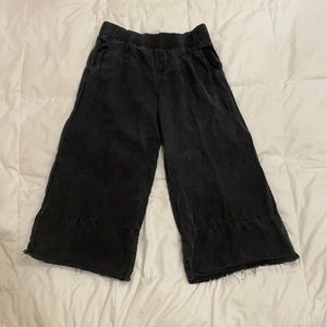 Adorable Cloth and stone cropped float pants!!